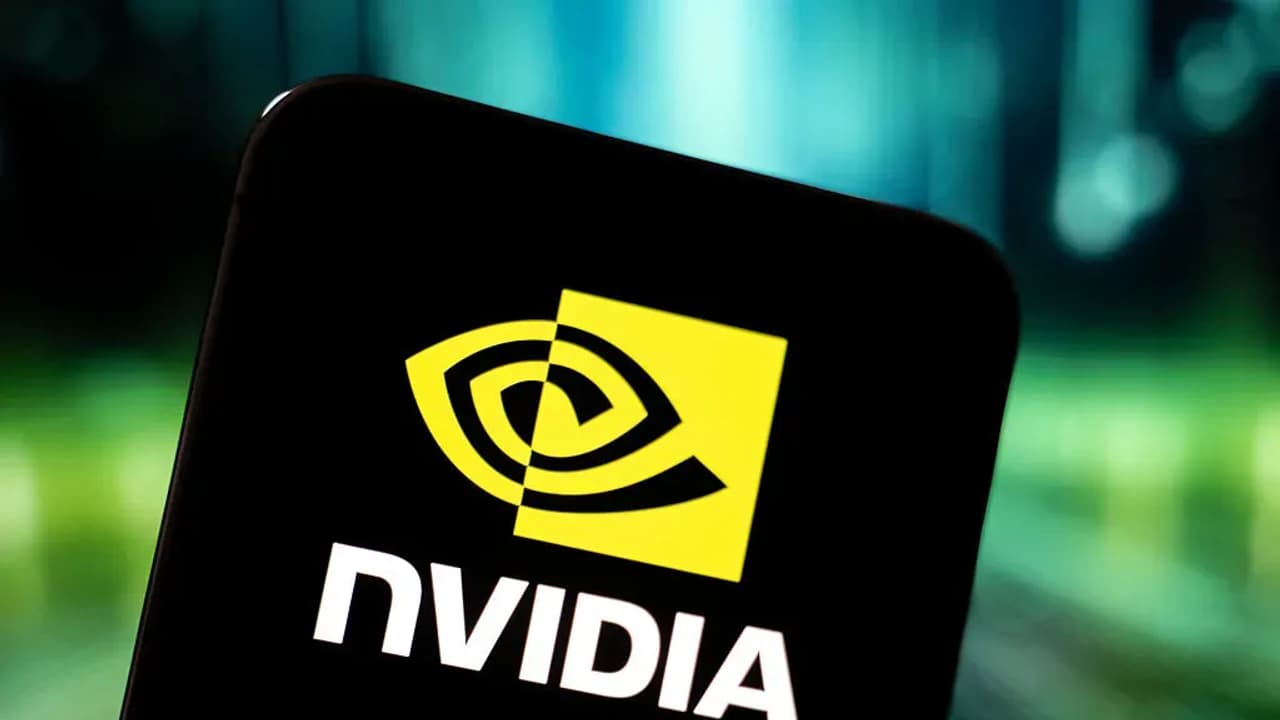 Dan Ives Foresees AI Demand Growth Driven by NVDA and Korea Memory Stocks